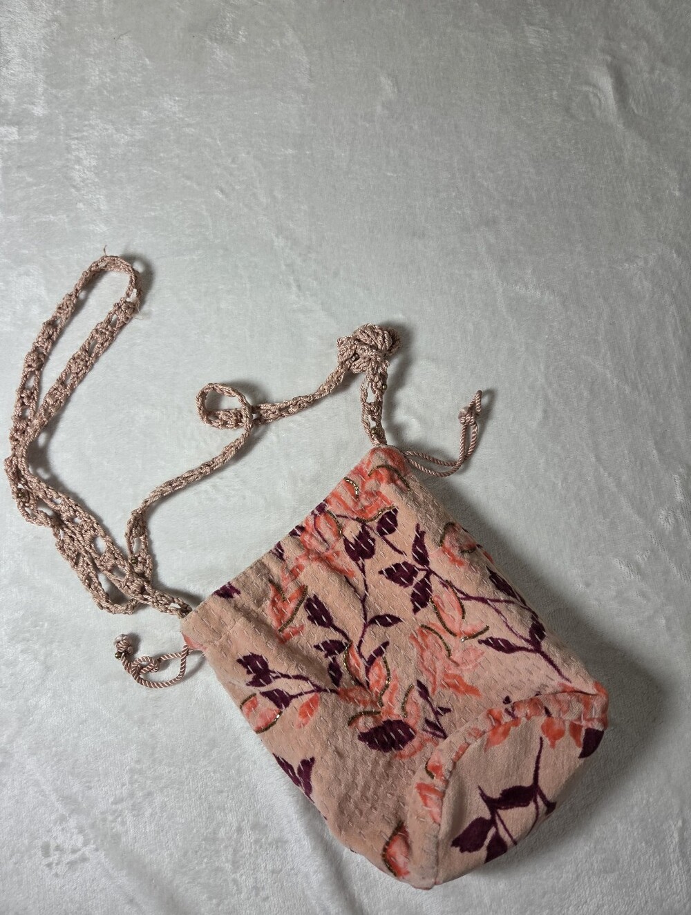 FREE PEOPLE Velvet Moon Purse Pink Floral Beaded Boho Hippie Crochet Strap EUC